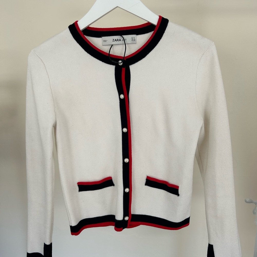 Zara White and Red Cardigan Sweater with Contrasting Trim - Picture 2 of 7